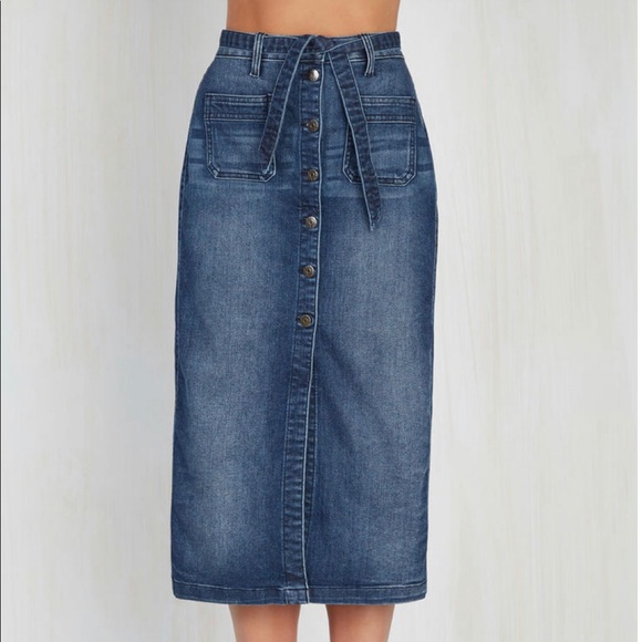 Denim skirt w pockets, button front, S - Picture 2 of 5